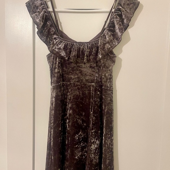 American Eagle Velvet Grey Dress - Picture 3 of 4